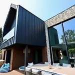 Les Villa Camiers