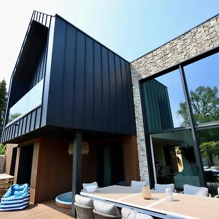 Les Villa Camiers